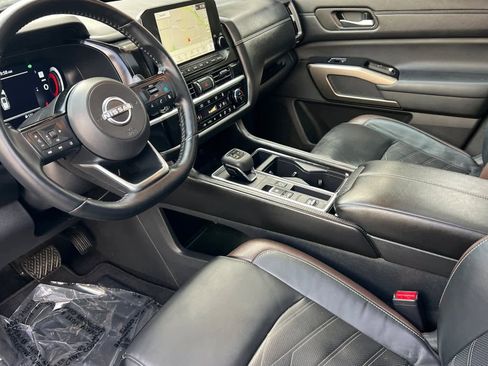 Certified 2024 Nissan Pathfinder Platinum w/ Cargo Package image 12