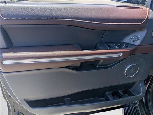 Used 2022 Ford Expedition Max Limited RWD image 11