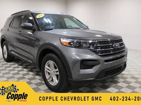 Used 2023 Ford Explorer XLT image 1