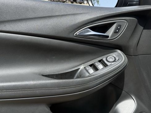 Used 2024 Buick Encore GX Sport Touring AWD/4WD image 25