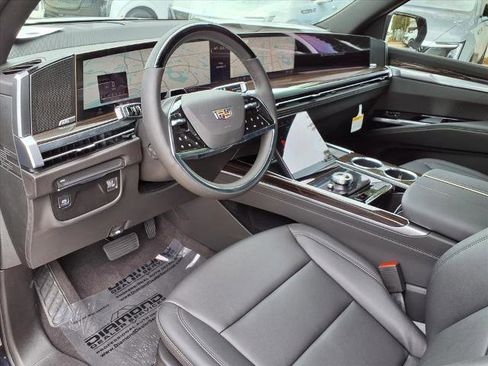 New 2025 Cadillac Escalade Luxury image 14