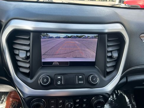 Used 2020 GMC Acadia SLE FWD image 24