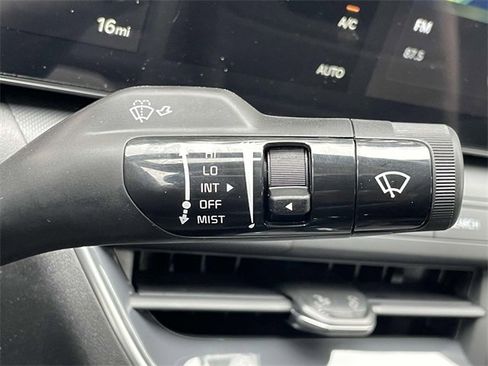 New 2025 Kia K4 EX image 30