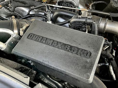 Used 2025 GMC Sierra 2500 Denali Ultimate image 42