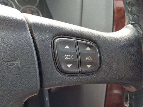 Used 2009 GMC Envoy SLT w/ Sun And 6-Disc Cd Package AWD/4WD image 22