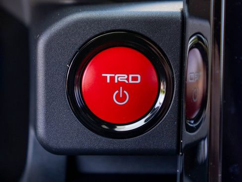 New 2026 Toyota 4Runner TRD Off-Road Premium AWD/4WD image 32