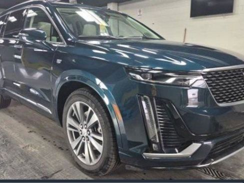 Certified 2024 Cadillac XT6 Premium Luxury image 16