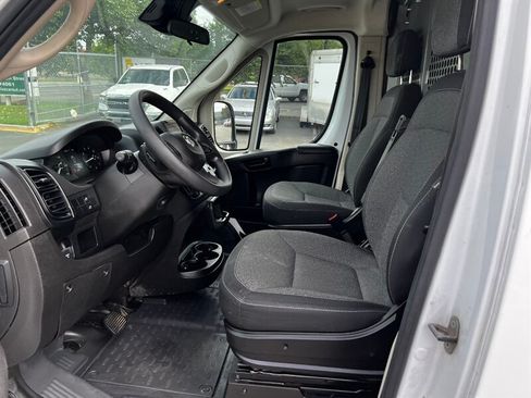 Used 2022 RAM ProMaster 2500 FWD image 11