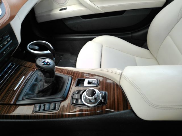 Used 2015 BMW Z4 sDrive28i RWD image 34