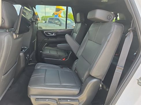 Used 2021 Chevrolet Tahoe RST w/ Luxury Package AWD/4WD image 8