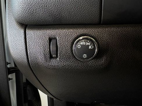 Used 2022 Chevrolet Colorado LT w/ Fleet Safety Package RWD image 23