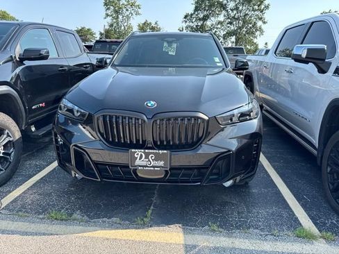 Used 2024 BMW X5 xDrive40i w/ Executive Package AWD/4WD image 2