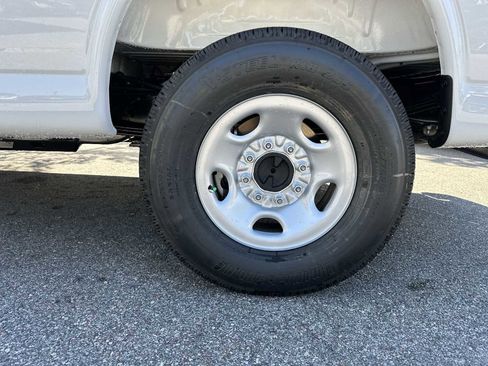 New 2025 Chevrolet Express 2500 w/ Enhanced Convenience Package image 13