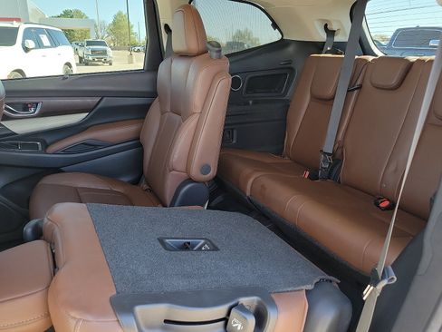 Used 2020 Subaru Ascent Touring w/ Popular Package #3 image 8
