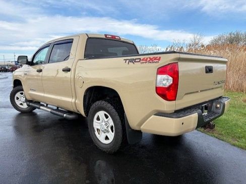 Used 2018 Toyota Tundra SR5 w/ TRD Off Road Package image 5