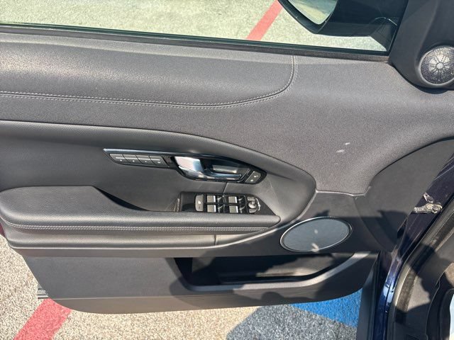 Used 2018 Land Rover Range Rover Evoque SE AWD/4WD image 18