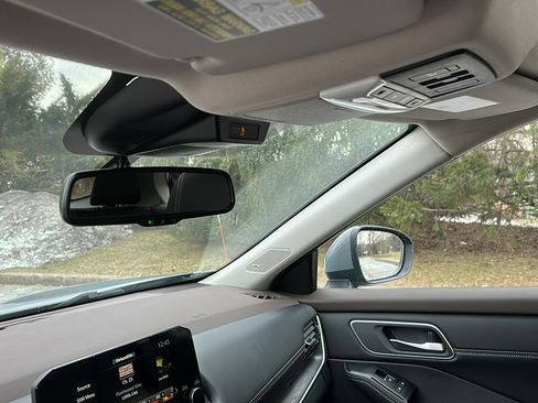 Certified 2021 Nissan Rogue SL w/ Premium Package image 23