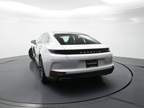 Used 2026 Porsche Panamera image 27