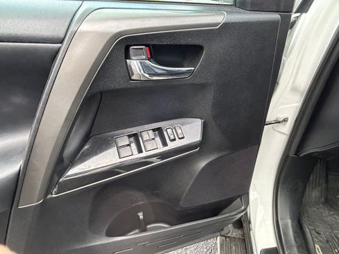 Used 2016 Toyota RAV4 SE AWD/4WD image 12