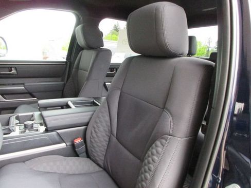 New 2026 Toyota Tundra SR5 AWD/4WD image 18