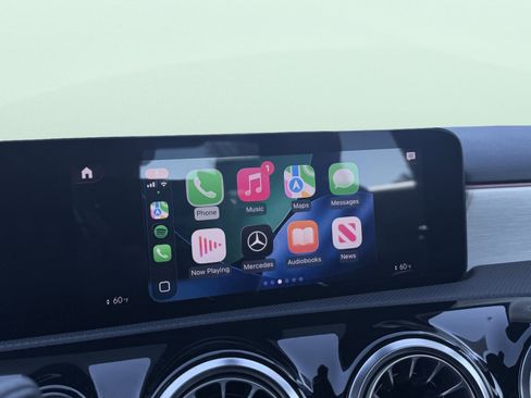 Used 2021 Mercedes-Benz A 220 image 11