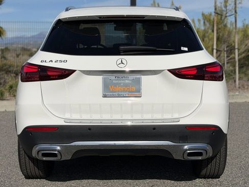 Used 2022 Mercedes-Benz GLC 300 image 9