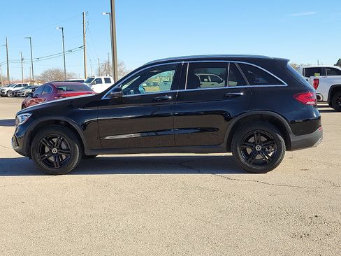 Used 2022 Mercedes-Benz GLC 300 image 2