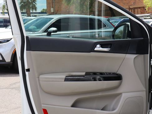 Used 2020 Kia Sportage EX FWD image 37