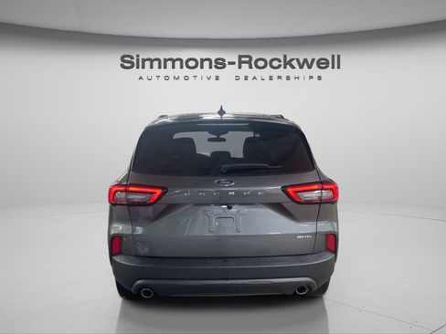 Used 2025 Ford Escape ST-Line AWD/4WD image 4