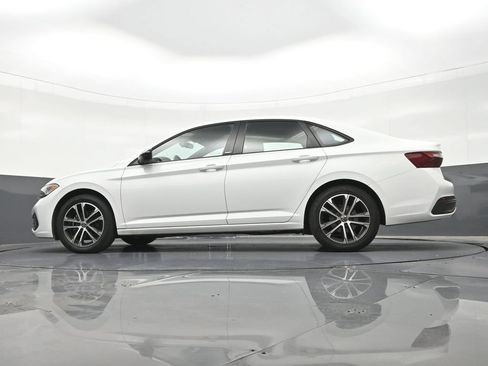 Used 2023 Volkswagen Jetta Sport FWD image 27