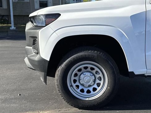 New 2026 Chevrolet Colorado W/T image 19