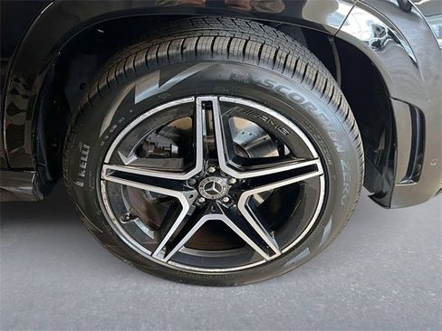 Certified 2023 Mercedes-Benz GLS 450 4MATIC image 8