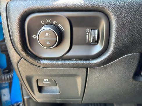 Used 2023 RAM 1500 Big Horn RWD image 25