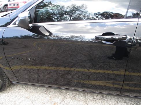 Used 2023 Chevrolet Malibu LS FWD image 14