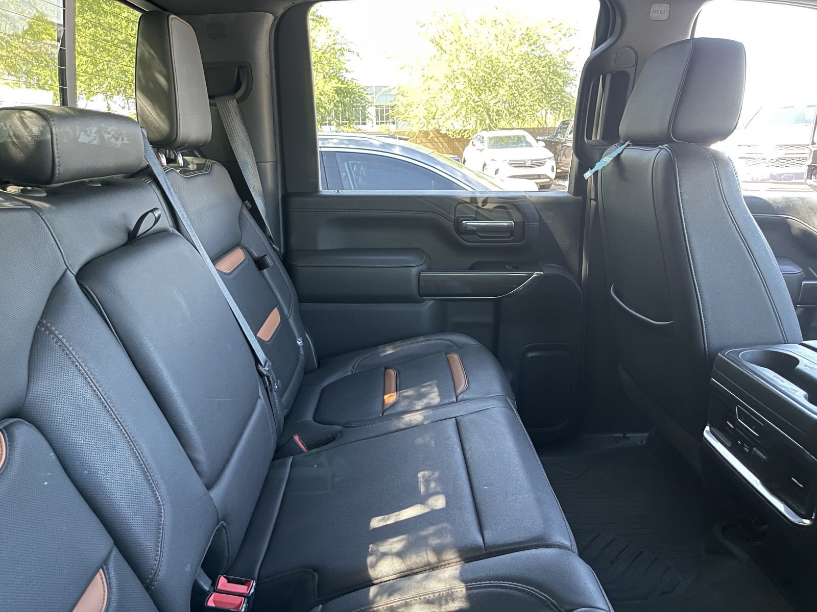 Used 2020 GMC Sierra 2500 AT4 w/ AT4 Premium Package AWD/4WD image 9