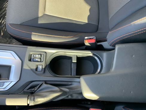 Used 2019 Subaru Crosstrek 2.0i Premium w/ Moonroof Package image 28