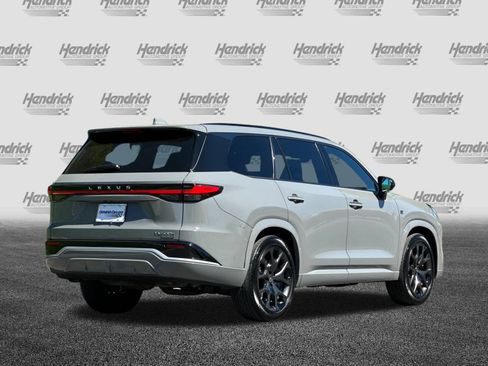 Used 2025 Lexus TX 500h AWD w/ Technology Package image 5