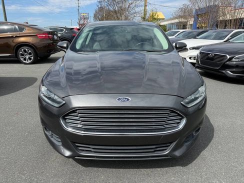 Used 2016 Ford Fusion Energi SE image 2