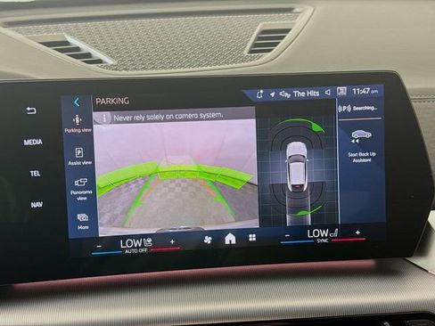 New 2025 BMW X2 xDrive28i w/ Convenience Package image 14