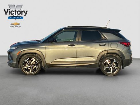 Used 2022 Chevrolet TrailBlazer RS w/ Sun and Liftgate Package FWD image 4