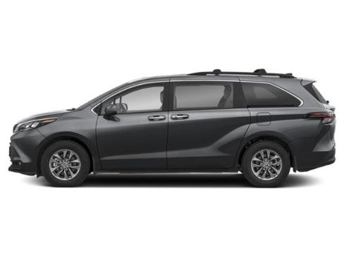 Used 2025 Toyota Sienna XLE w/ XLE Plus Package AWD/4WD image 3