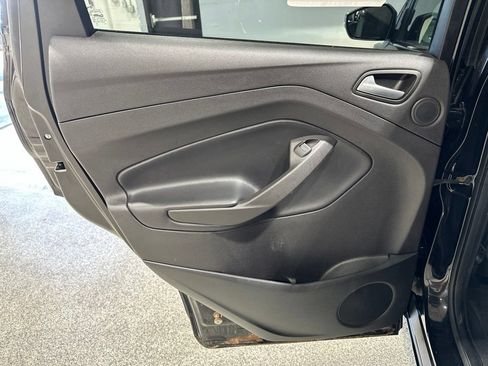 Used 2019 Ford Escape Titanium AWD/4WD image 13