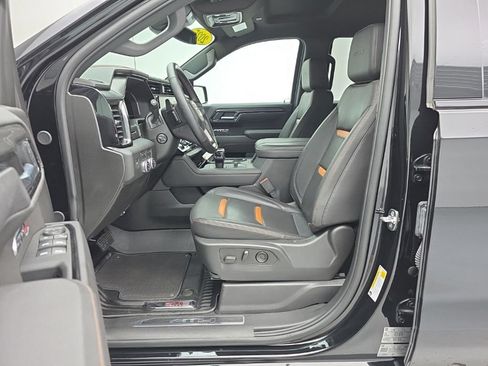Used 2025 GMC Sierra 1500 AT4 AWD/4WD image 15