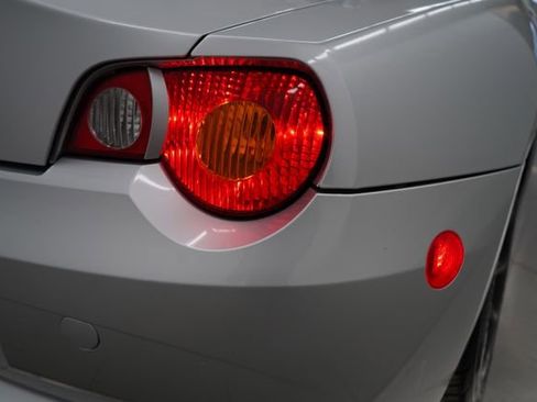 Used 2003 BMW Z4 2.5i image 70
