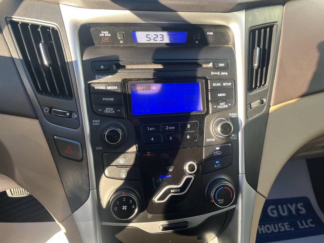 Used 2012 Hyundai Sonata GLS w/ Popular Equipment Pkg FWD image 8
