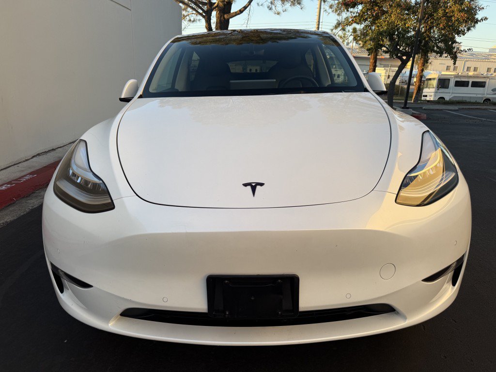 Used 2022 Tesla Model Y Long Range AWD/4WD image 6