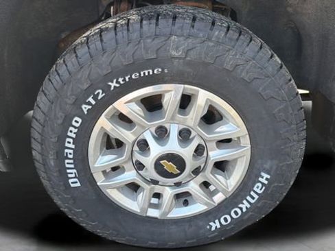 Used 2020 Chevrolet Silverado 2500 LT w/ Fleet Comfort Package AWD/4WD image 27