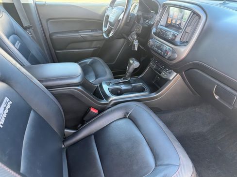 Used 2018 GMC Canyon All Terrain w/ Trailering Package image 11