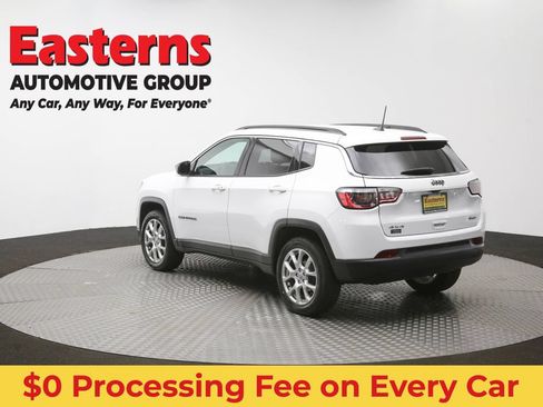 Used 2022 Jeep Compass Latitude AWD/4WD image 62