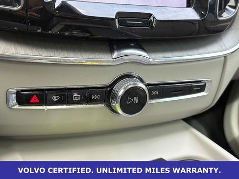 Certified 2024 Volvo XC60 T8 Ultimate w/ Protection Package Premier AWD/4WD image 21